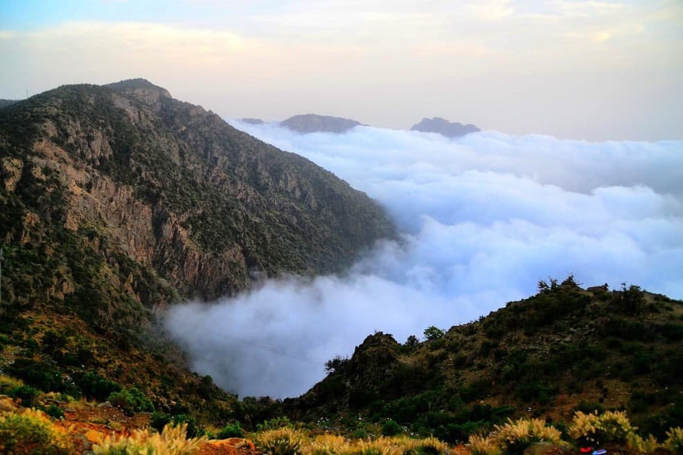 Un recorrido exploratorio por Asir, desde Al-Soudah hasta la Cabaña de la Miel, y luego a Rijal Almaa.