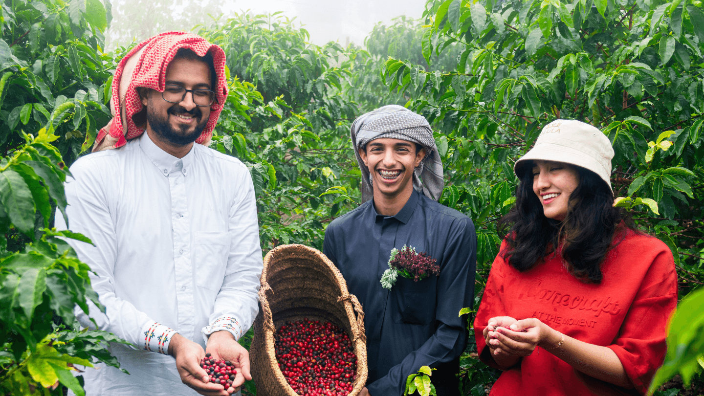 Camina por un pueblo misterioso, una finca de café y experimenta la gastronomía local.
