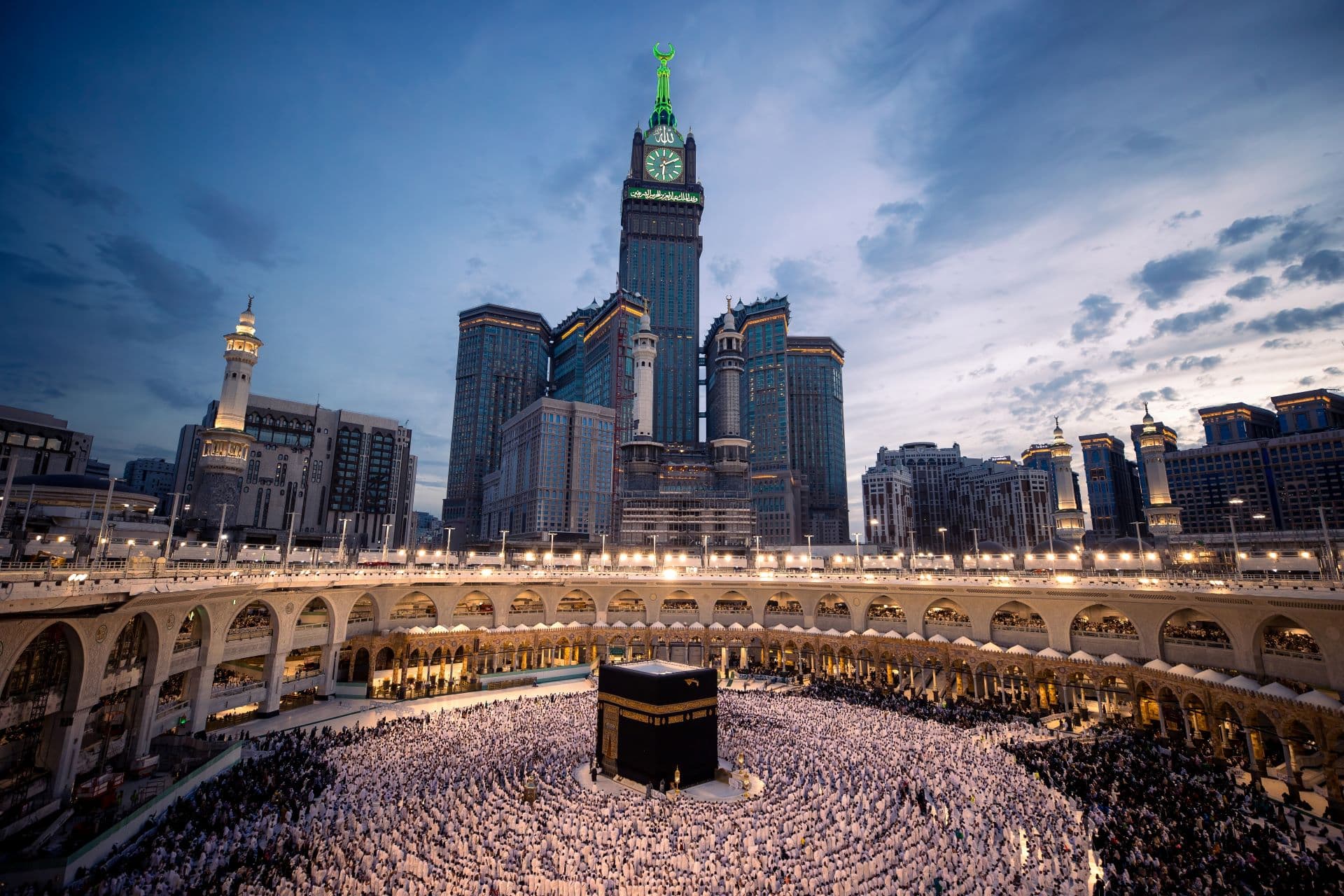 Paquete turístico de dos noches desde la histórica Jeddah a la Umrah en La Meca.