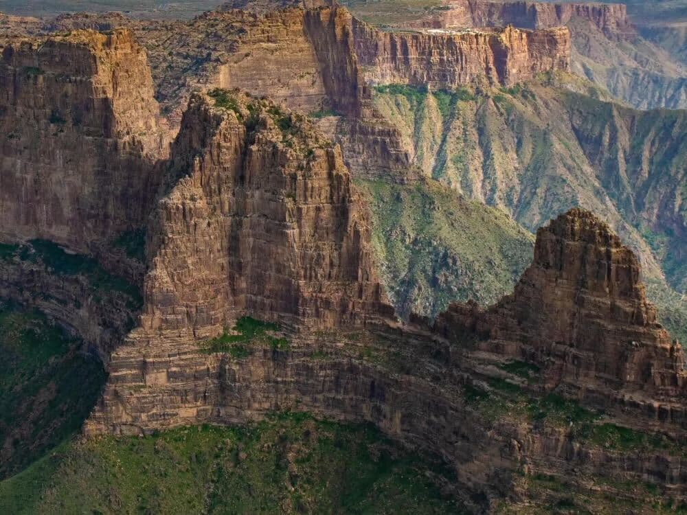 Un día en el sur de Abha: naturaleza y miradores imponentes.