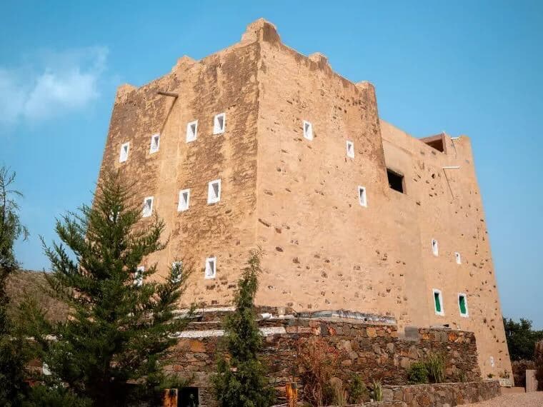 Explora Abha: Un recorrido entre la naturaleza y el patrimonio.